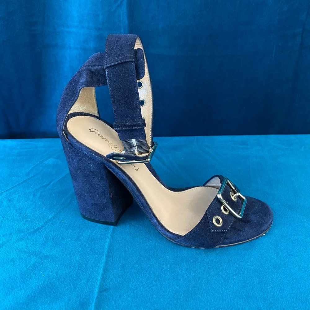 Gianvito Rossi Blue Hayes Buckle Suede Sandal ONE - Picture 2 of 8